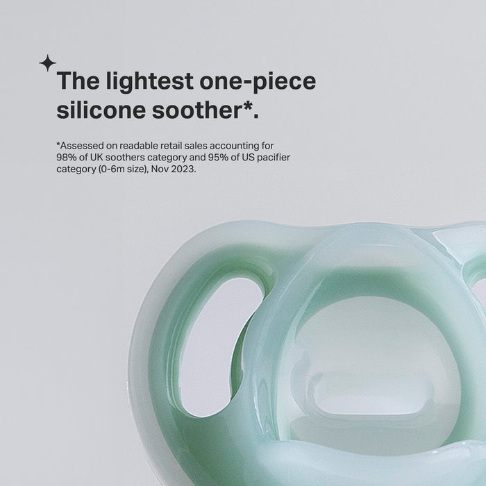 Tommee Tippee Ultra Light Soother 0-6m 2 Pack.
