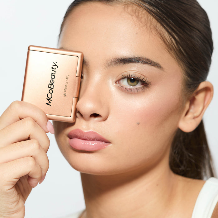 MCo Beauty Summer Glow Bronzing Powder