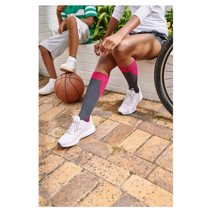 Jobst Sport Knee Large Royal Blue 15-20 mmHg.