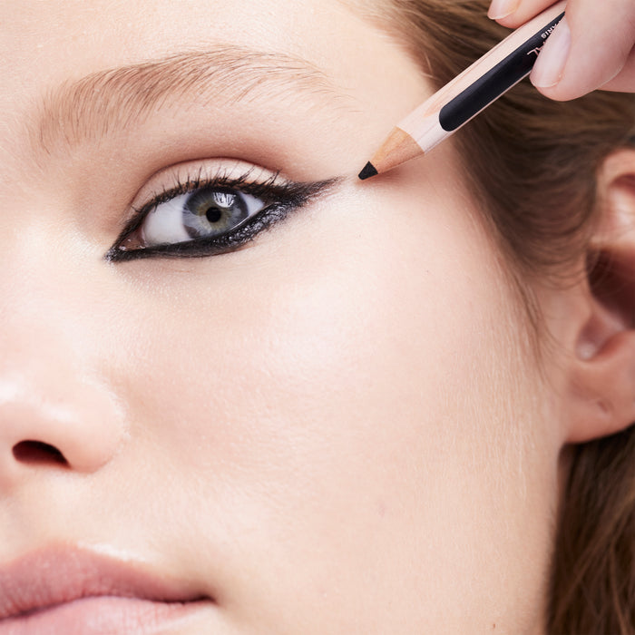 L'Oreal Superliner Le Khol Immaculate Snow