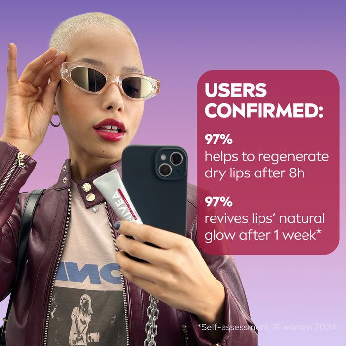 Nivea Glowy Lips Berry SPF30 10g