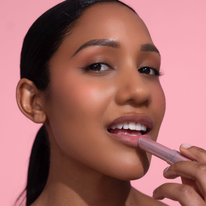 MCo Beauty Glow Up pH Lip Scrub.