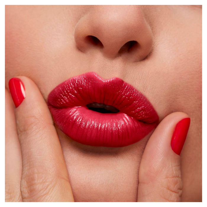 Revlon Super Lustrous Lipstick Uncut Ruby 810.