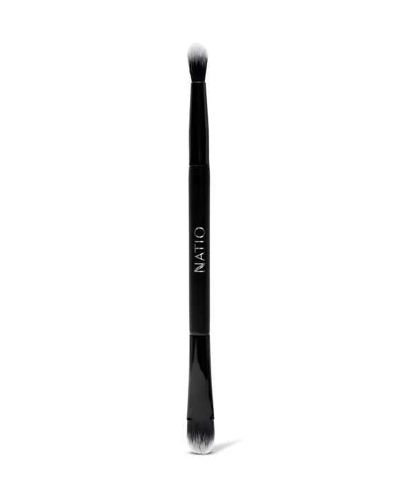 Natio Apply & Blend Eyeshadow Brush.