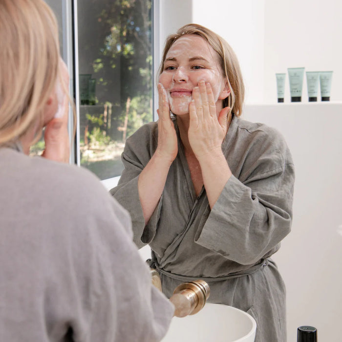 Sanctum Purifying Foam Cleanser 150g