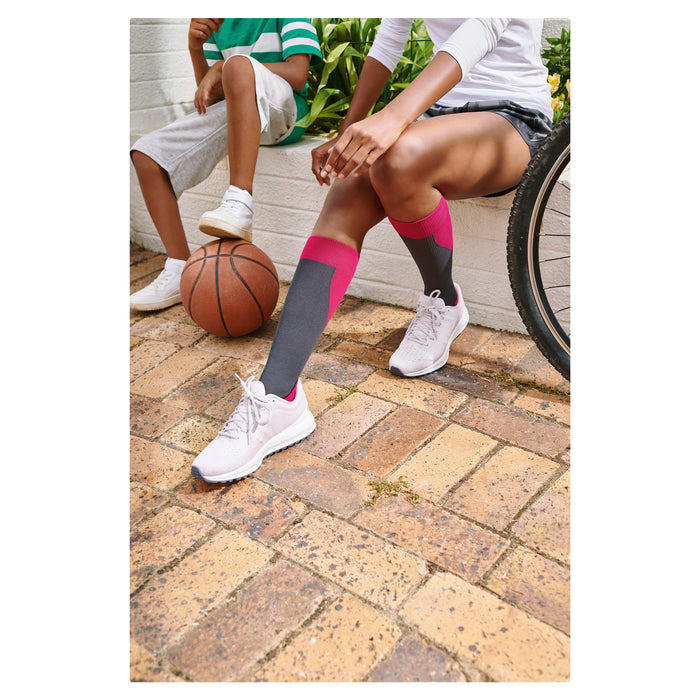 Jobst Sport Knee Medium Pink 15-20 mmHg.