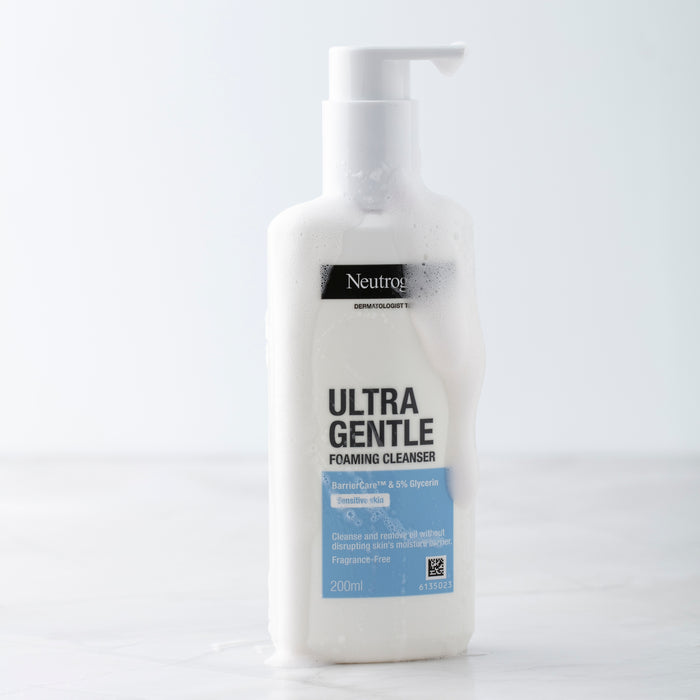 Neutrogena Ultra Gentle Foaming Cleanser 200ml.